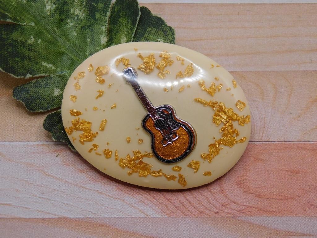 GOLD FLECKED GUITAR CABOCHON ROCK STONE LAPIDARY SPECIMEN: GOLD FLECKED GUITAR CABOCHON ROCK STONE LAPIDARY SPECIMEN