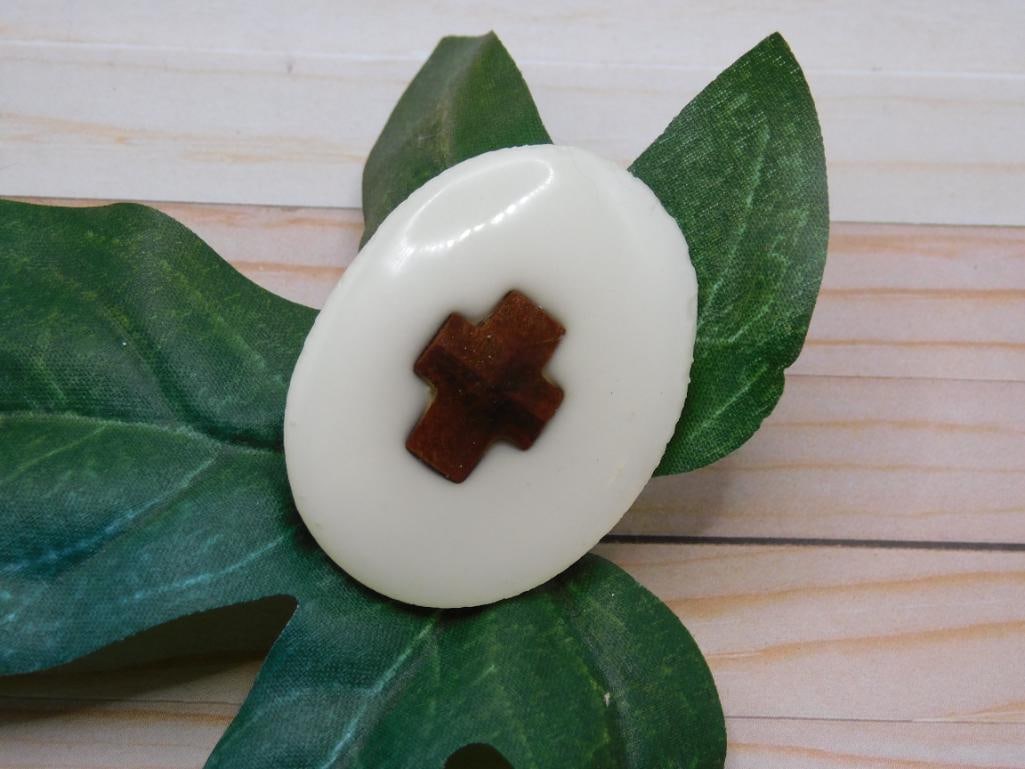 CROSS CABOCHON ROCK STONE LAPIDARY SPECIMEN: CROSS CABOCHON ROCK STONE LAPIDARY SPECIMEN