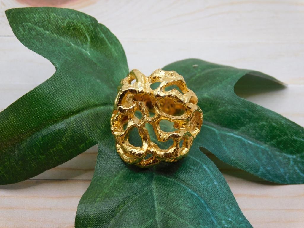 RING ROCK STONE LAPIDARY SPECIMEN: RING ROCK STONE LAPIDARY SPECIMEN