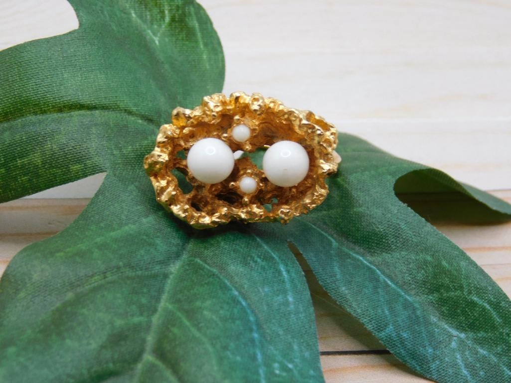 RING ROCK STONE LAPIDARY SPECIMEN: RING ROCK STONE LAPIDARY SPECIMEN