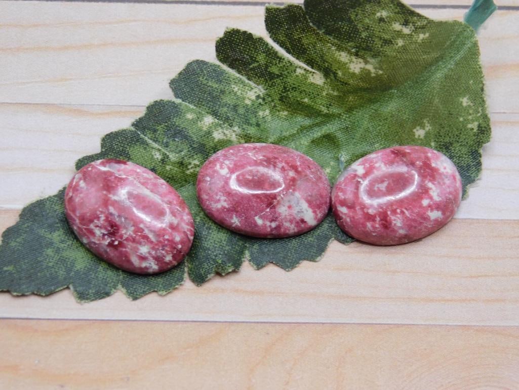 THULITE CABOCHONS ROCK STONE LAPIDARY SPECIMEN (1 of 2)