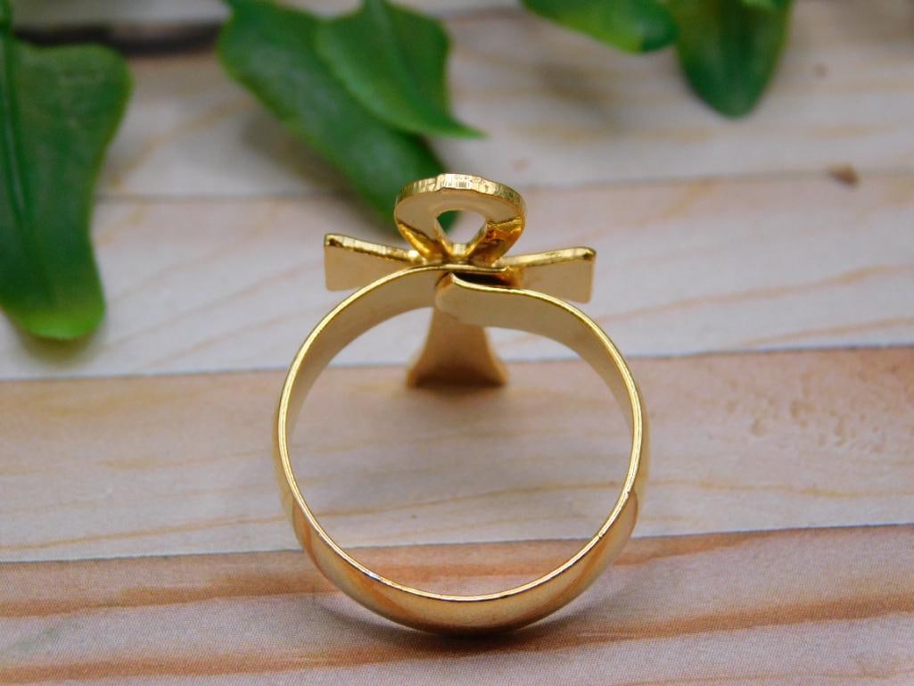 ANKH RING ROCK STONE LAPIDARY SPECIMEN - 3