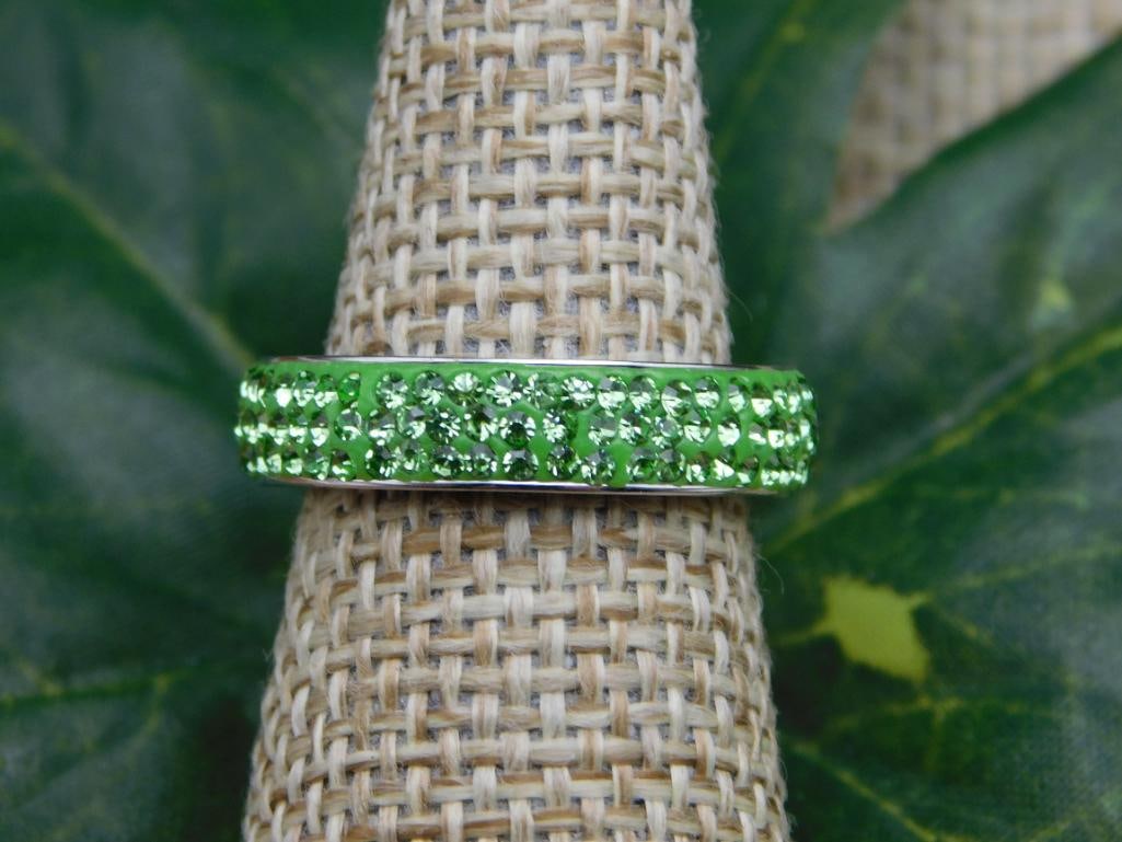 STONE RING ROCK STONE LAPIDARY SPECIMEN: STONE RING ROCK STONE LAPIDARY SPECIMEN