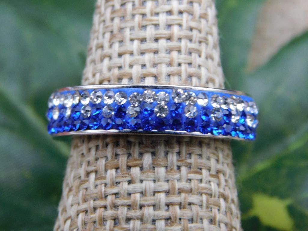 STONE RING ROCK STONE LAPIDARY SPECIMEN: STONE RING ROCK STONE LAPIDARY SPECIMEN