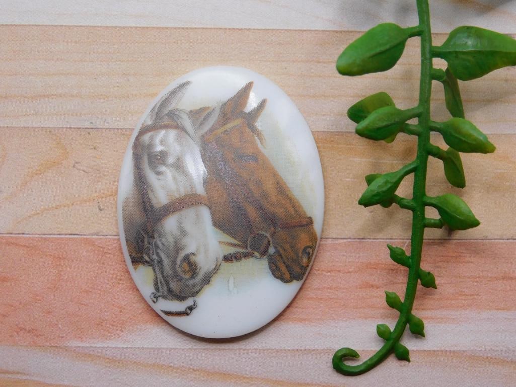 HORSE CABOCHON ROCK STONE LAPIDARY SPECIMEN: HORSE CABOCHON ROCK STONE LAPIDARY SPECIMEN