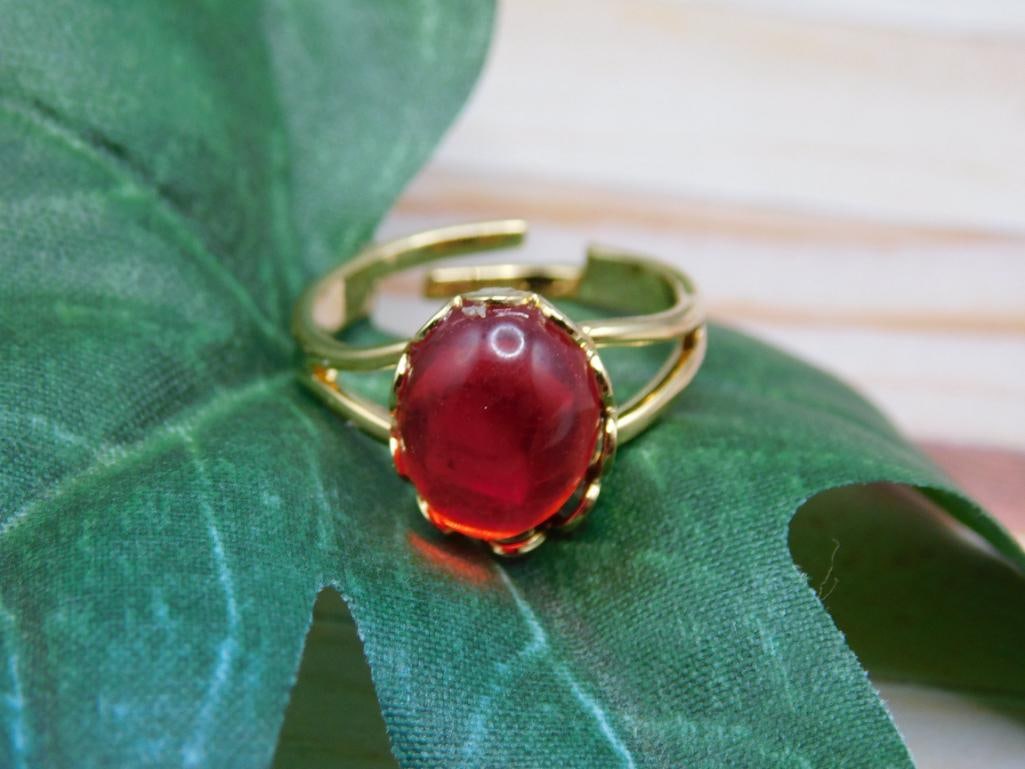 ABALONE RING ROCK STONE LAPIDARY SPECIMEN: ABALONE RING ROCK STONE LAPIDARY SPECIMEN