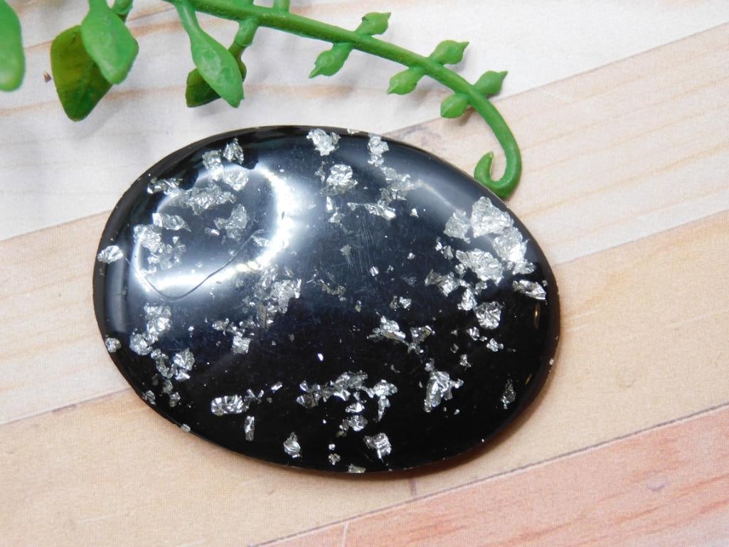 SILVER FLECKED CABOCHON ROCK STONE LAPIDARY SPECIMEN: SILVER FLECKED CABOCHON ROCK STONE LAPIDARY SPECIMEN