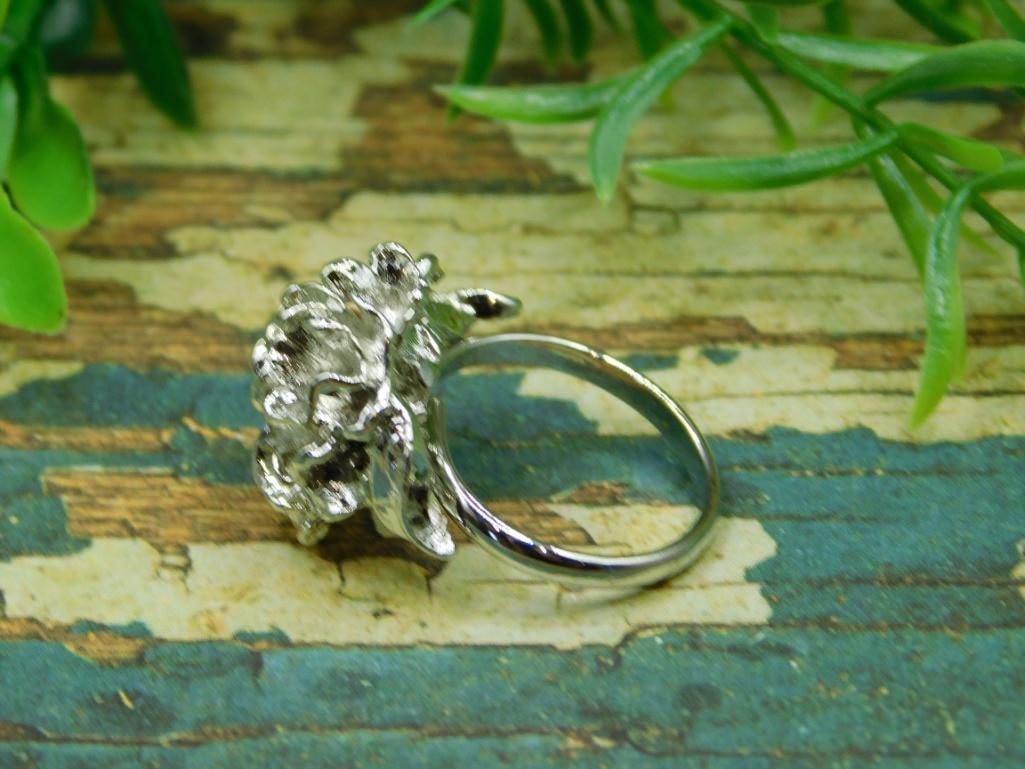 FLOWER RING ROCK STONE LAPIDARY SPECIMEN - 2