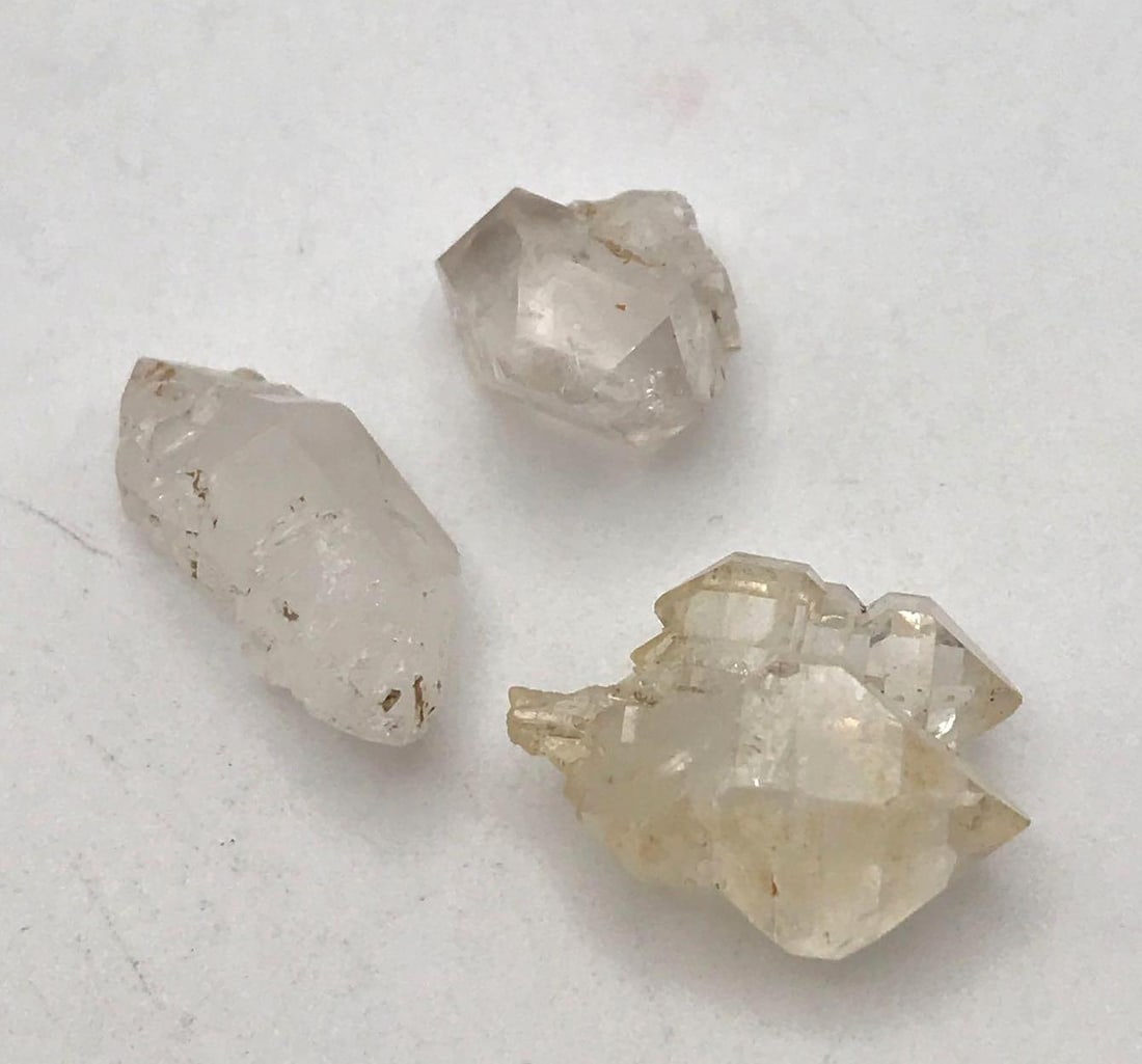 JEWELRY ROCK STONE LAPIDARY SPECIMEN: JEWELRY ROCK STONE LAPIDARY SPECIMEN