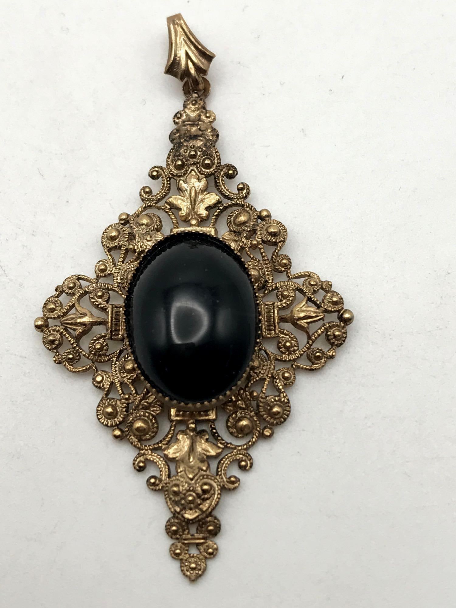 JEWELRY ROCK STONE LAPIDARY SPECIMEN: JEWELRY ROCK STONE LAPIDARY SPECIMEN