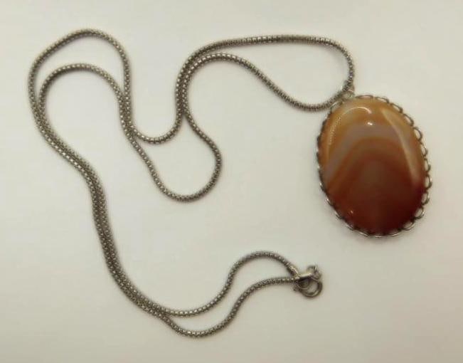BANDED AGATE PENDANT NECKLACE ROCK STONE LAPIDARY SPECIMEN (1 of 2)