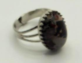 GENUINE STONE RING ROCK STONE LAPIDARY SPECIMEN: GENUINE STONE RING ROCK STONE LAPIDARY SPECIMEN