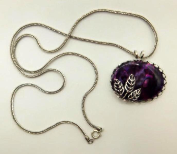 ABALONE STONE PENDANT NECKLACE ROCK STONE LAPIDARY SPECIMEN: ABALONE STONE PENDANT NECKLACE ROCK STONE LAPIDARY SPECIMEN