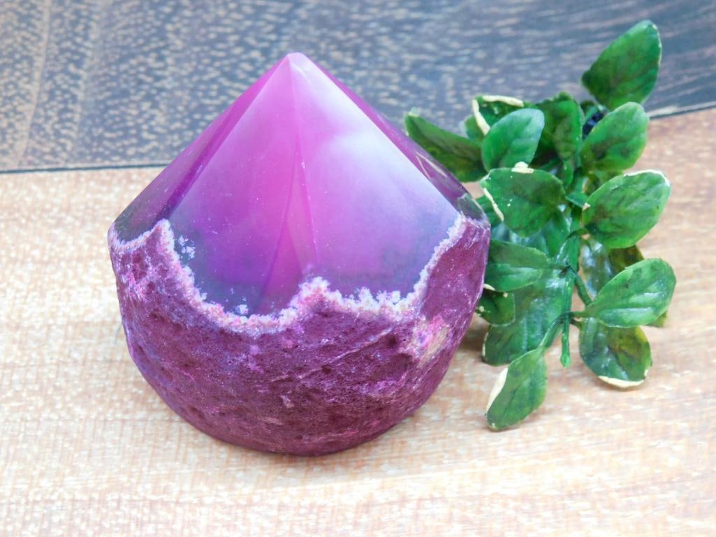 AGATE POINT ROCK STONE LAPIDARY SPECIMEN: AGATE POINT ROCK STONE LAPIDARY SPECIMEN