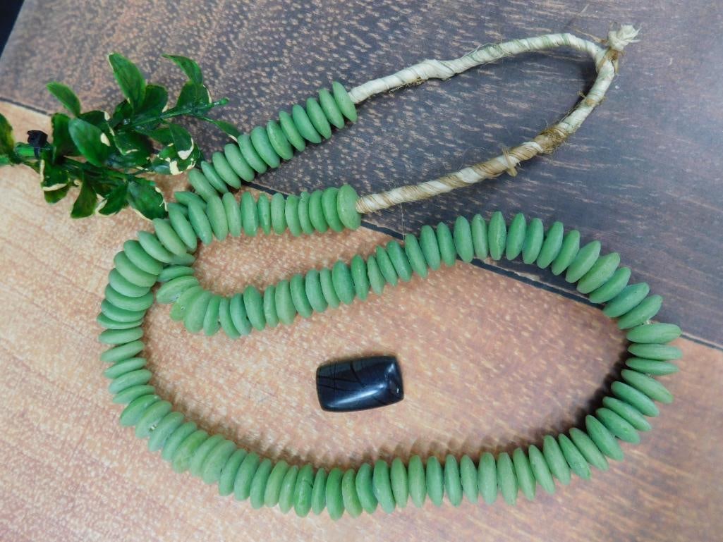 MIXED LOT ROCK STONE LAPIDARY SPECIMEN: MIXED LOT ROCK STONE LAPIDARY SPECIMEN