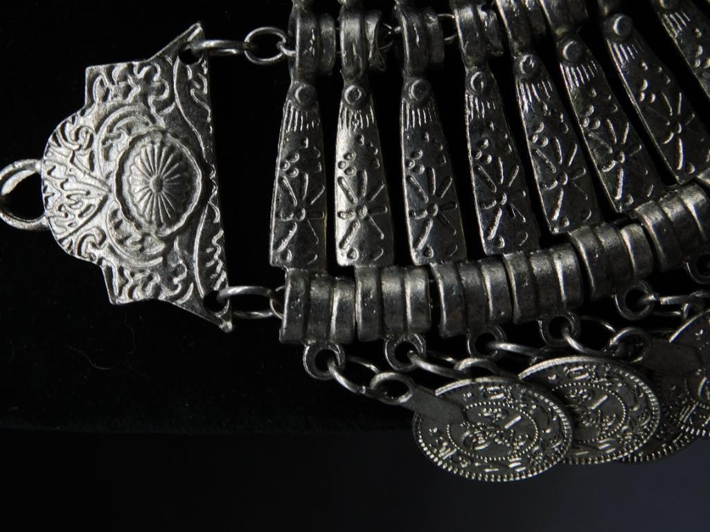 COIN AND PLANK NECKLACE - 2