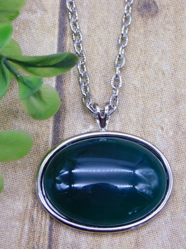 GENUINE STONE PENDANT ON CHAIN NECKLACE (1 of 2)