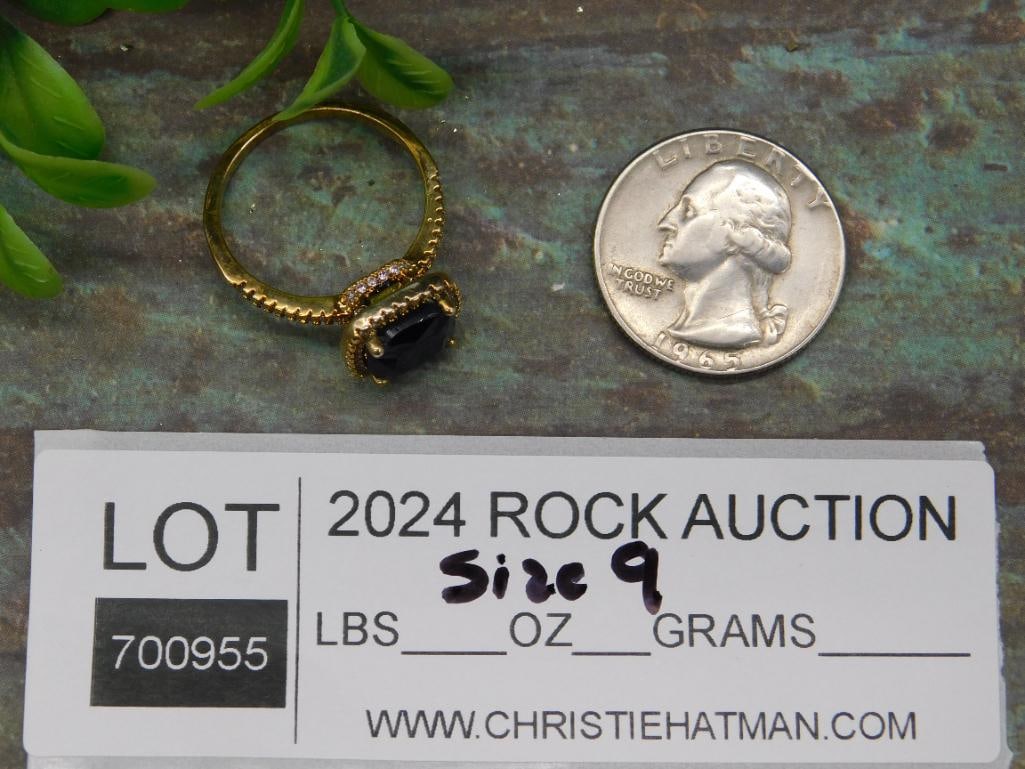 STONE RING ROCK STONE LAPIDARY SPECIMEN - 3