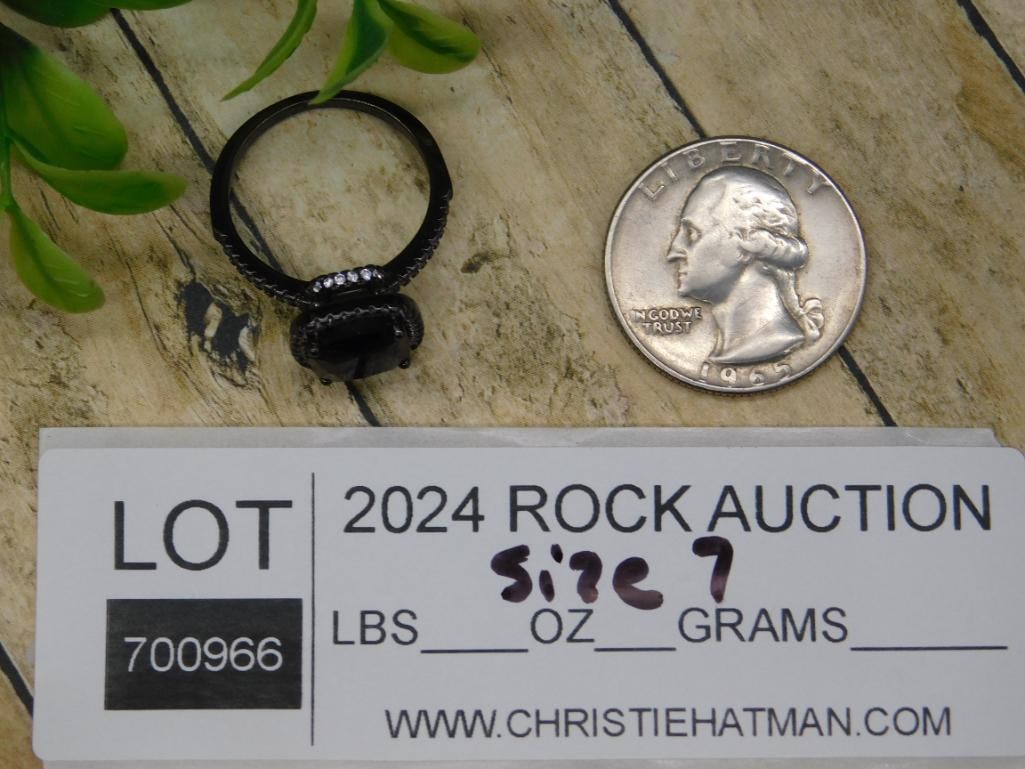 STONE RING ROCK STONE LAPIDARY SPECIMEN - 2