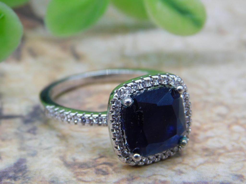 STONE RING ROCK STONE LAPIDARY SPECIMEN: STONE RING ROCK STONE LAPIDARY SPECIMEN