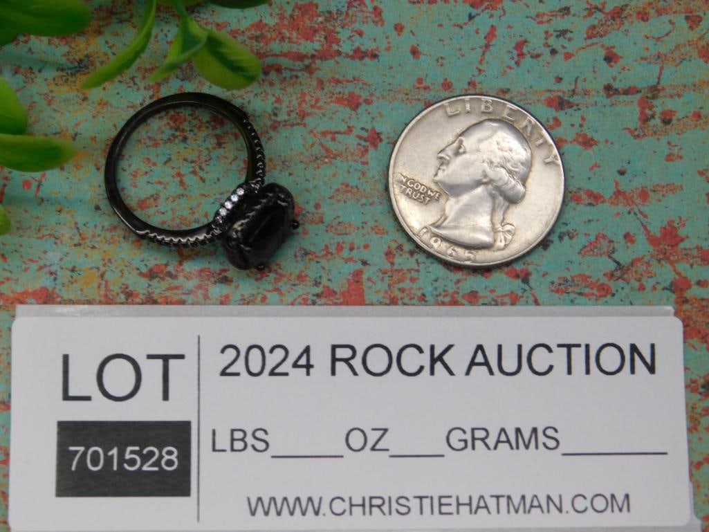 STONE RING ROCK STONE LAPIDARY SPECIMEN - 2