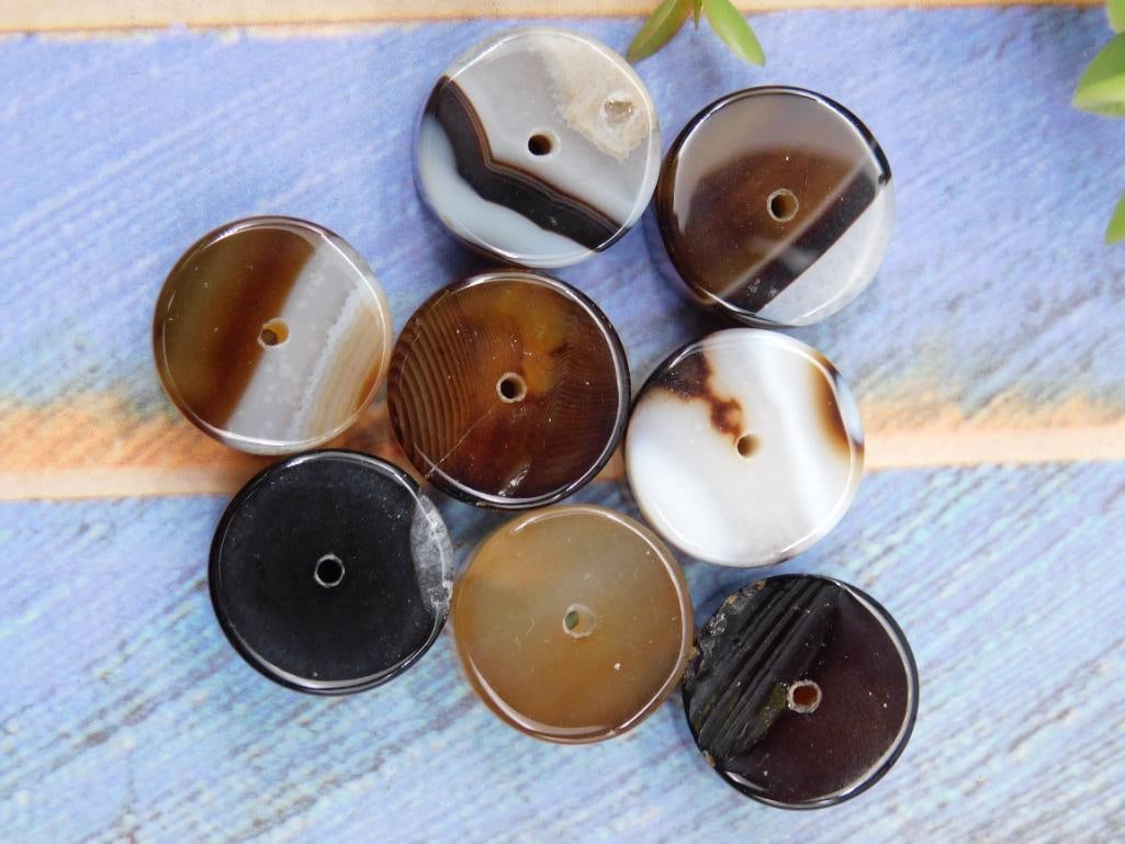 8 Round Agate Stone Beads With Varied Patterns: 8 Round Agate Stone Beads With Varied Patterns