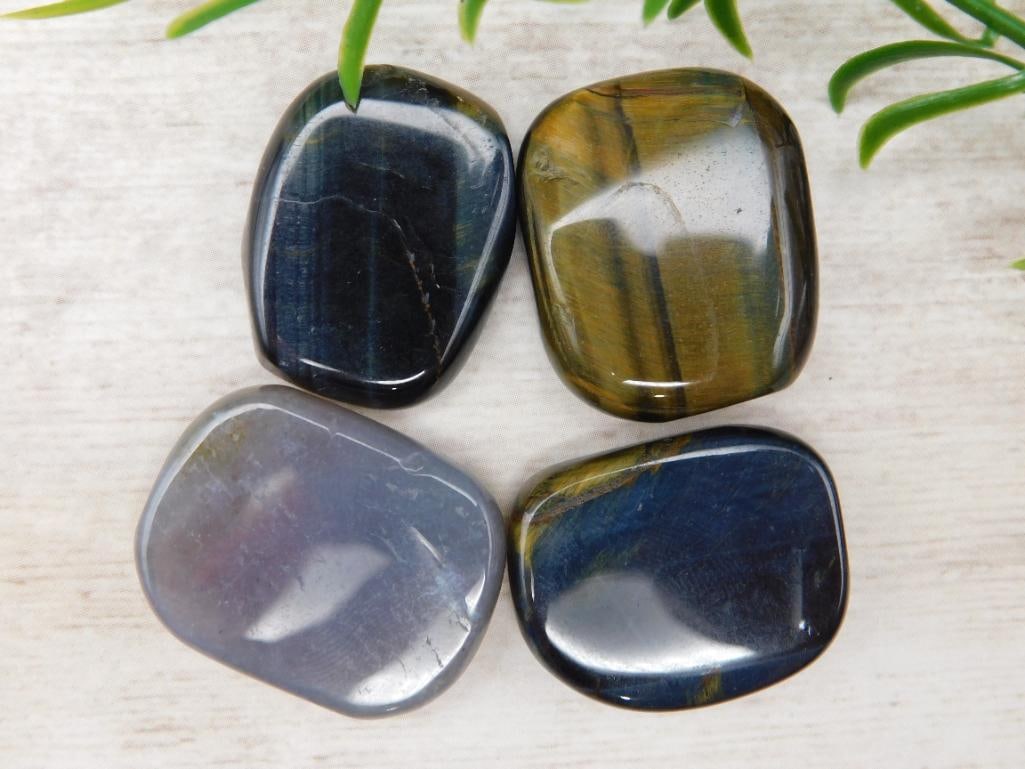 MIXED LOT ROCK STONE LAPIDARY SPECIMEN: MIXED LOT ROCK STONE LAPIDARY SPECIMEN