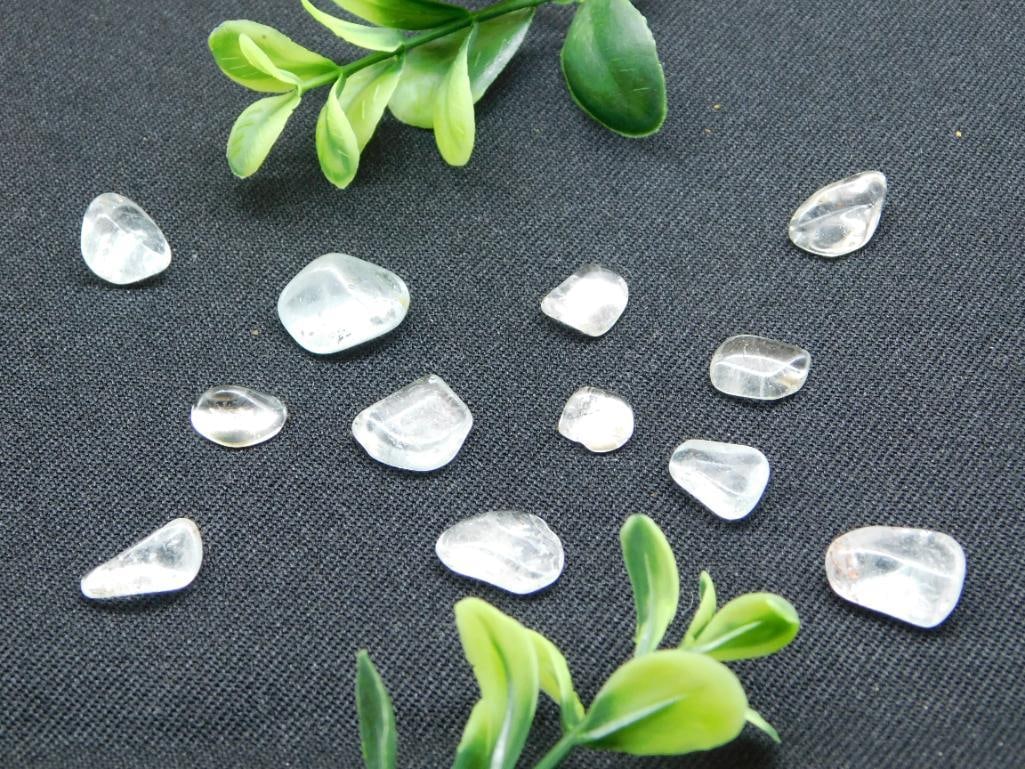 BLUE TOPAZ ROCK STONE LAPIDARY SPECIMEN: BLUE TOPAZ ROCK STONE LAPIDARY SPECIMEN