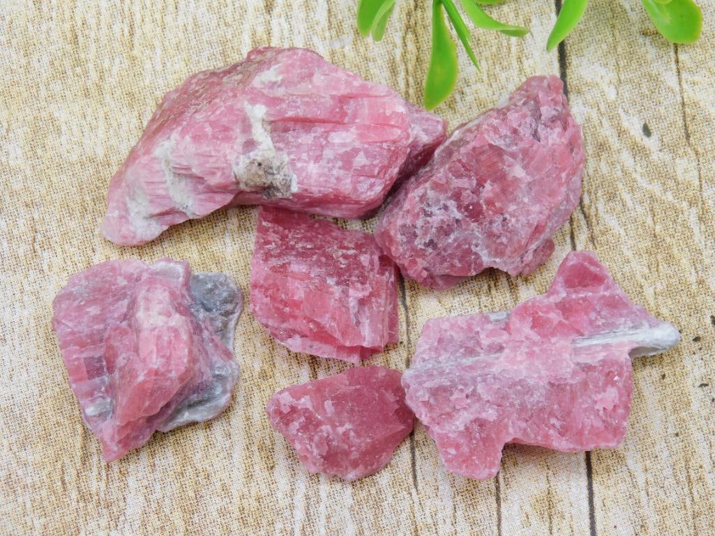 GEM RHODONITE ROCK STONE LAPIDARY SPECIMEN: GEM RHODONITE ROCK STONE LAPIDARY SPECIMEN