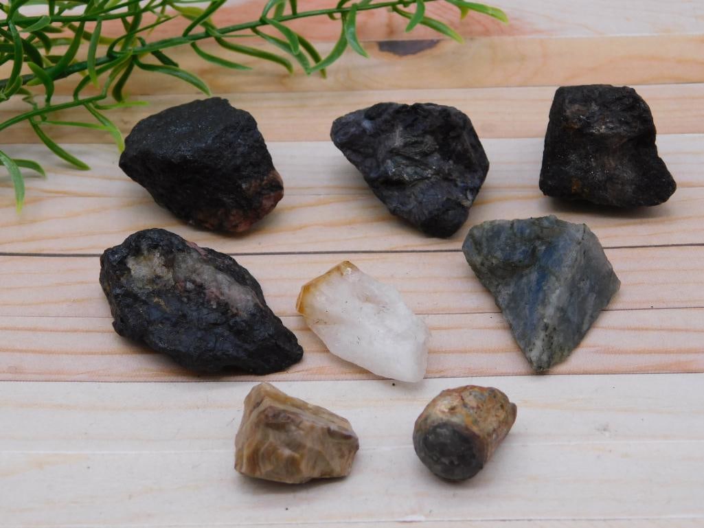 MIXED ROUGH ROCK ROCK STONE LAPIDARY SPECIMEN: MIXED ROUGH ROCK ROCK STONE LAPIDARY SPECIMEN