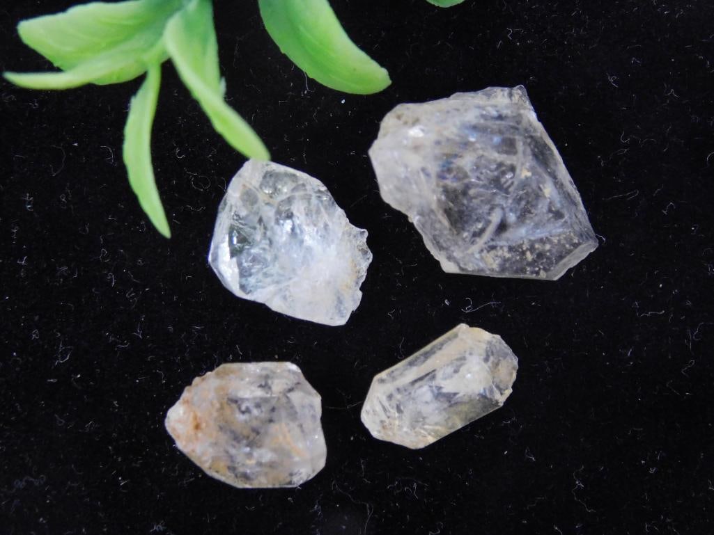 HERKIMER DIAMOND ROCK STONE LAPIDARY SPECIMEN: HERKIMER DIAMOND ROCK STONE LAPIDARY SPECIMEN