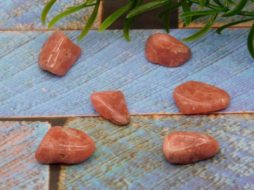 RHODOCHROSITE ROCK STONE LAPIDARY SPECIMEN: RHODOCHROSITE ROCK STONE LAPIDARY SPECIMEN