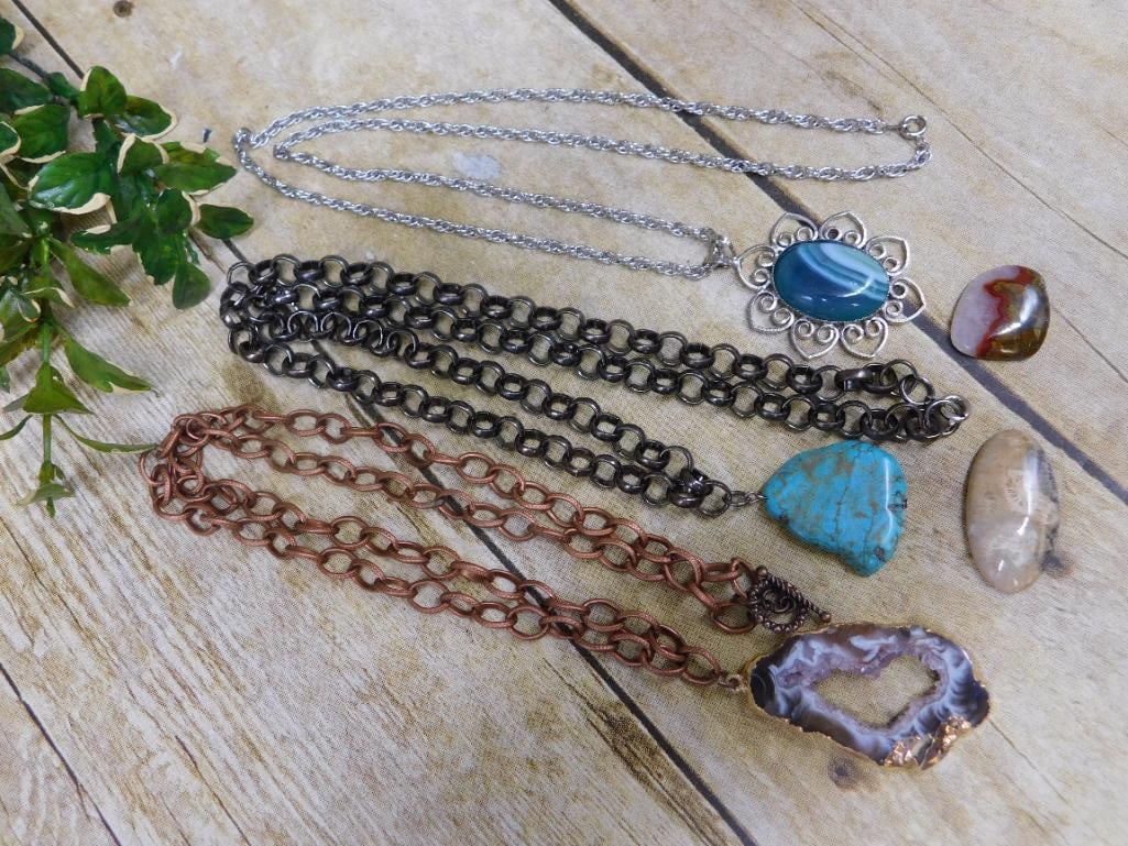 MIXED JEWELRY LOT ROCK STONE LAPIDARY SPECIMEN: MIXED JEWELRY LOT ROCK STONE LAPIDARY SPECIMEN