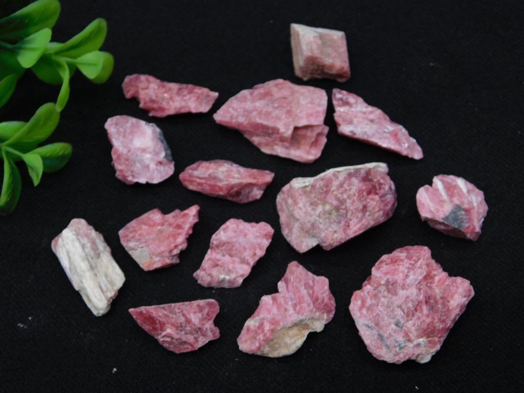 GEM RHODONITE ROCK STONE LAPIDARY SPECIMEN: GEM RHODONITE ROCK STONE LAPIDARY SPECIMEN