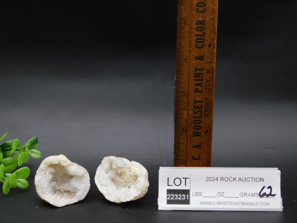 GEODE ROCK STONE LAPIDARY SPECIMEN - 2