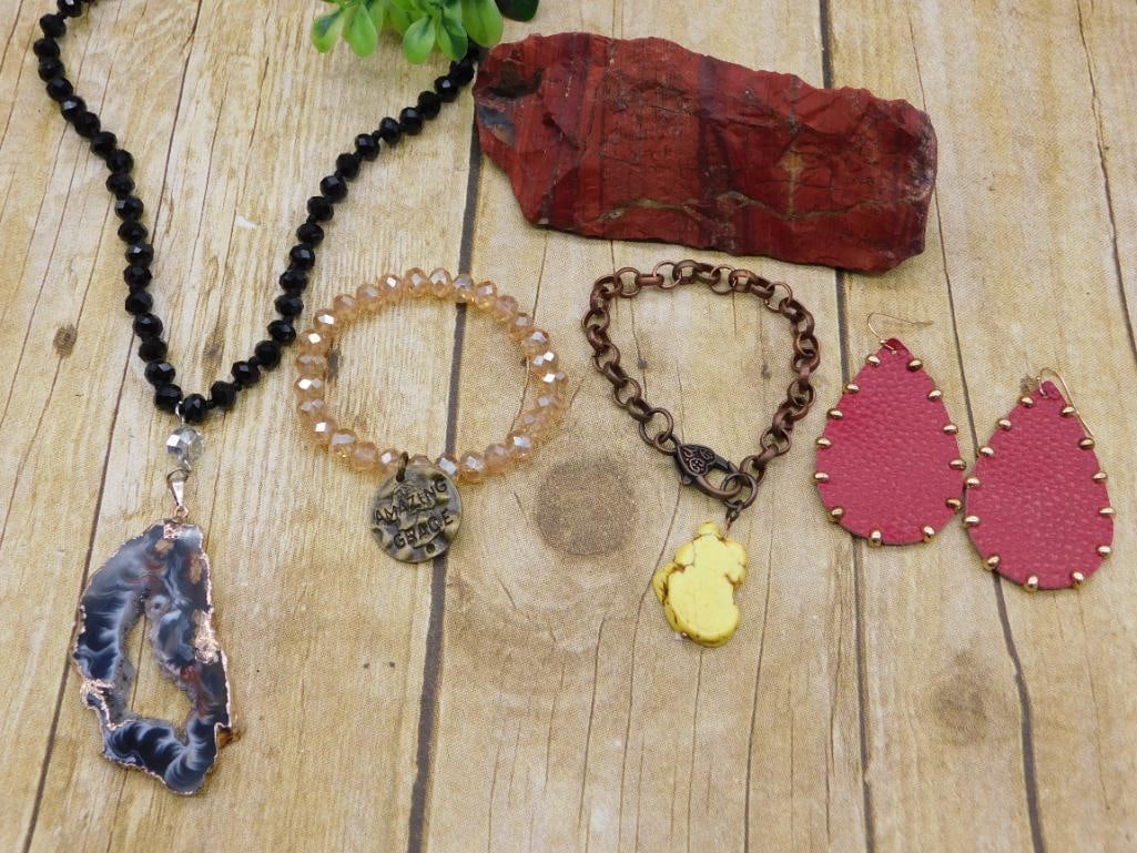 MIXED LOT ROCK STONE LAPIDARY SPECIMEN: MIXED LOT ROCK STONE LAPIDARY SPECIMEN