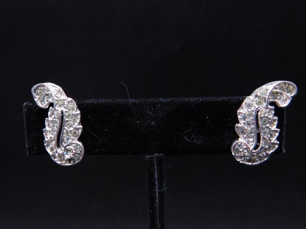 Pair of Silver-Tone Rhinestone Clip-On Earrings: Pair of Silver-Tone Rhinestone Clip-On Earrings