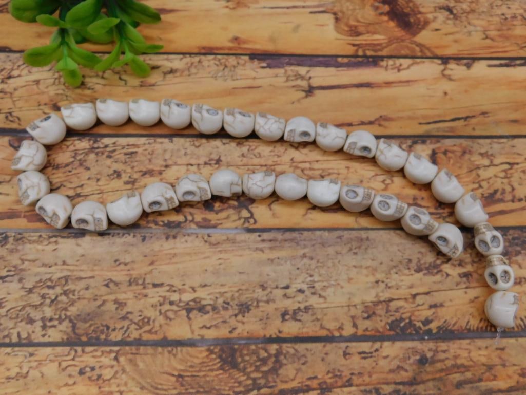 STONE SKULL BEADS ROCK STONE LAPIDARY SPECIMEN: STONE SKULL BEADS ROCK STONE LAPIDARY SPECIMEN