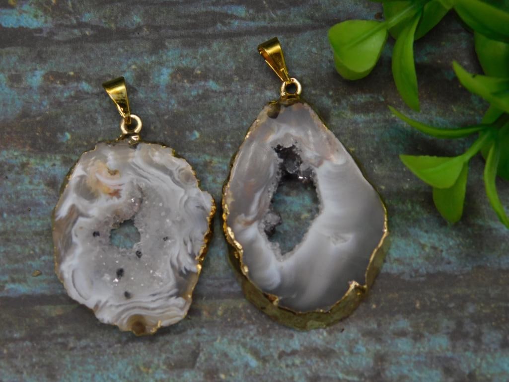 GEODE SLICE PENDANTS ROCK STONE LAPIDARY SPECIMEN: GEODE SLICE PENDANTS ROCK STONE LAPIDARY SPECIMEN