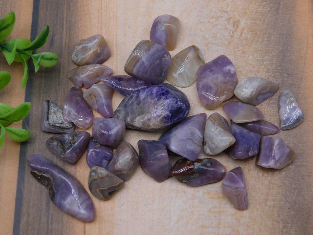 AMETHYST ROCK STONE LAPIDARY SPECIMEN: AMETHYST ROCK STONE LAPIDARY SPECIMEN