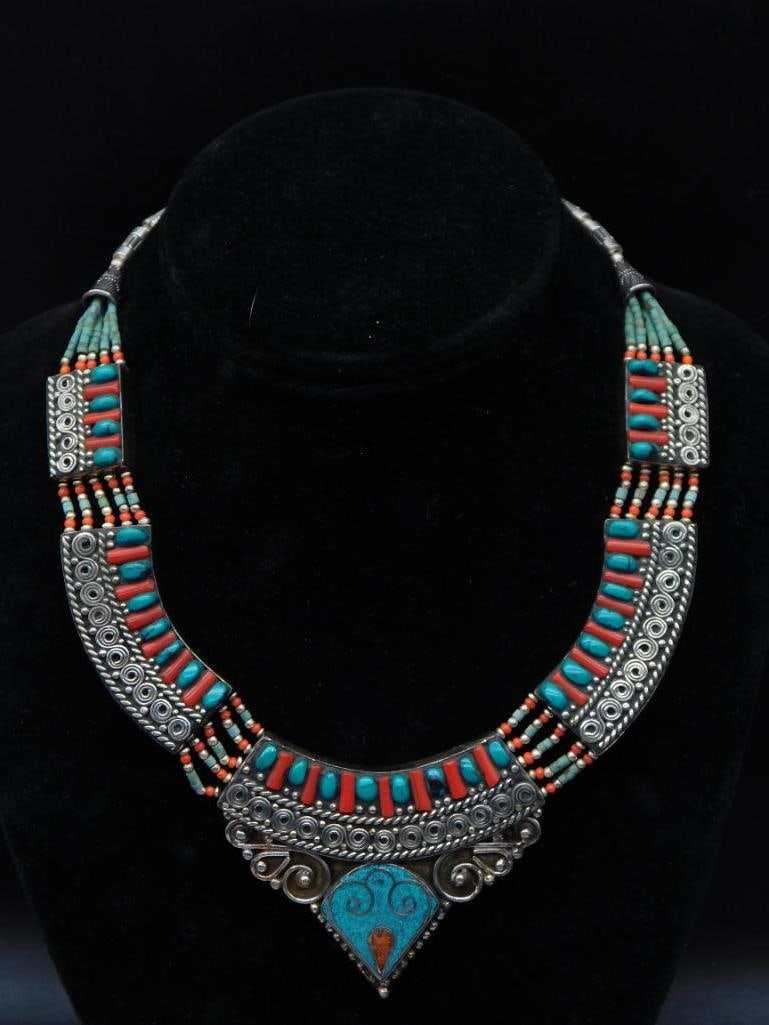 TURQUOISE AND RED CORAL NECKLACE ROCK STONE LAPIDARY SPECIMEN: TURQUOISE AND RED CORAL NECKLACE ROCK STONE LAPIDARY SPECIMEN