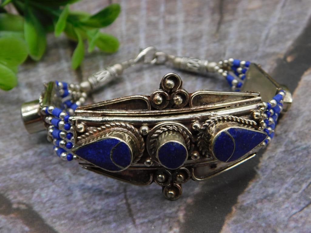 LAPIS LAZULI BRACELET ROCK STONE LAPIDARY SPECIMEN: LAPIS LAZULI BRACELET ROCK STONE LAPIDARY SPECIMEN