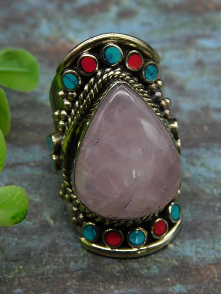 ROSE QUARTZ, TURQUOISE, AND RED CORAL RING ROCK STONE LAPIDARY SPECIMEN: ROSE QUARTZ, TURQUOISE, AND RED CORAL RING ROCK STONE LAPIDARY SPECIMEN