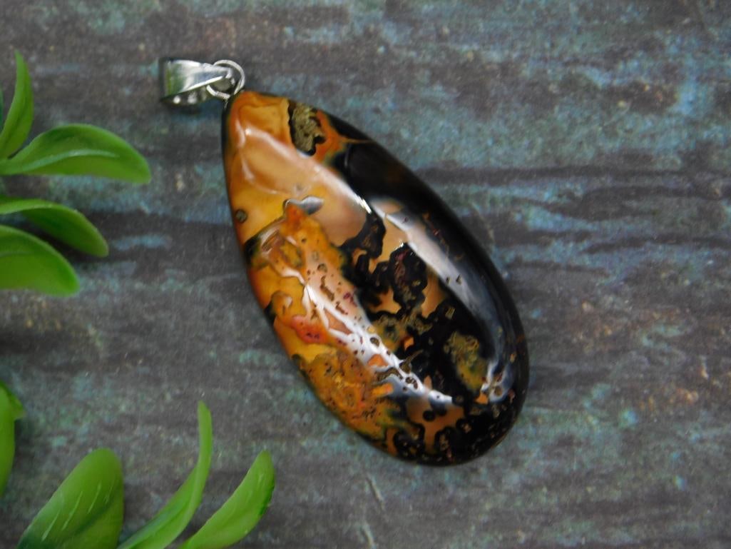 HATMANS ECLIPSE AGATE PENDANT ROCK STONE LAPIDARY SPECIMEN (1 of 2)
