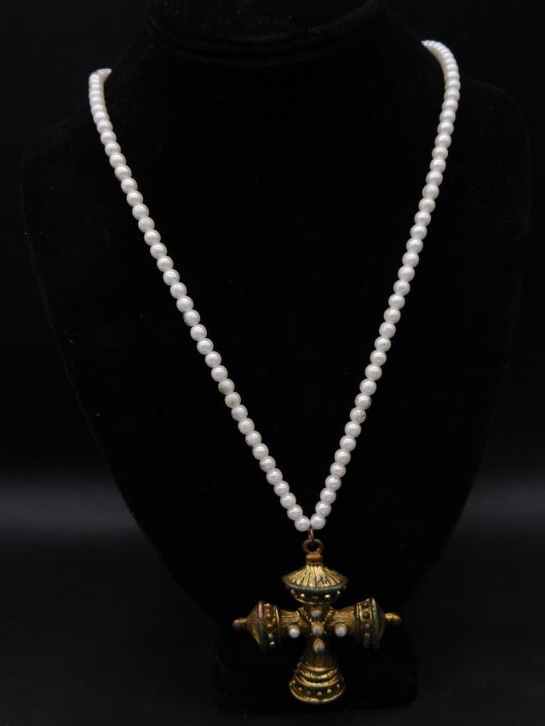 ORNATE TEXTURED CROSS PENDANT ON PEARLESCENT BEAD NECKLACE: ORNATE TEXTURED CROSS PENDANT ON PEARLESCENT BEAD NECKLACE