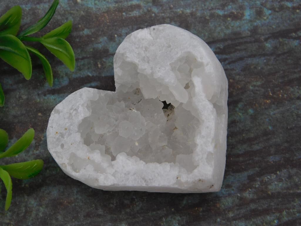 HEART GEODE ROCK STONE LAPIDARY SPECIMEN (1 of 2)