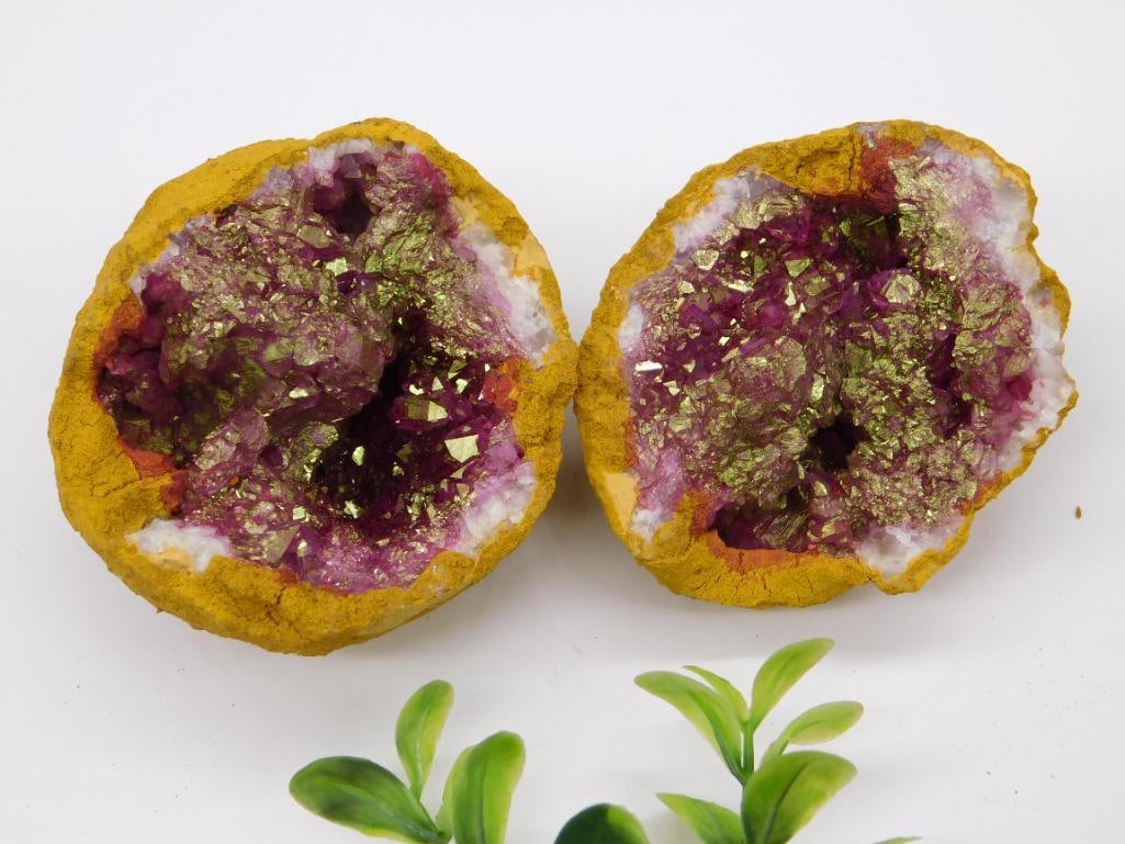 PINK AND GOLD GEODE ROCK STONE LAPIDARY SPECIMEN: PINK AND GOLD GEODE ROCK STONE LAPIDARY SPECIMEN