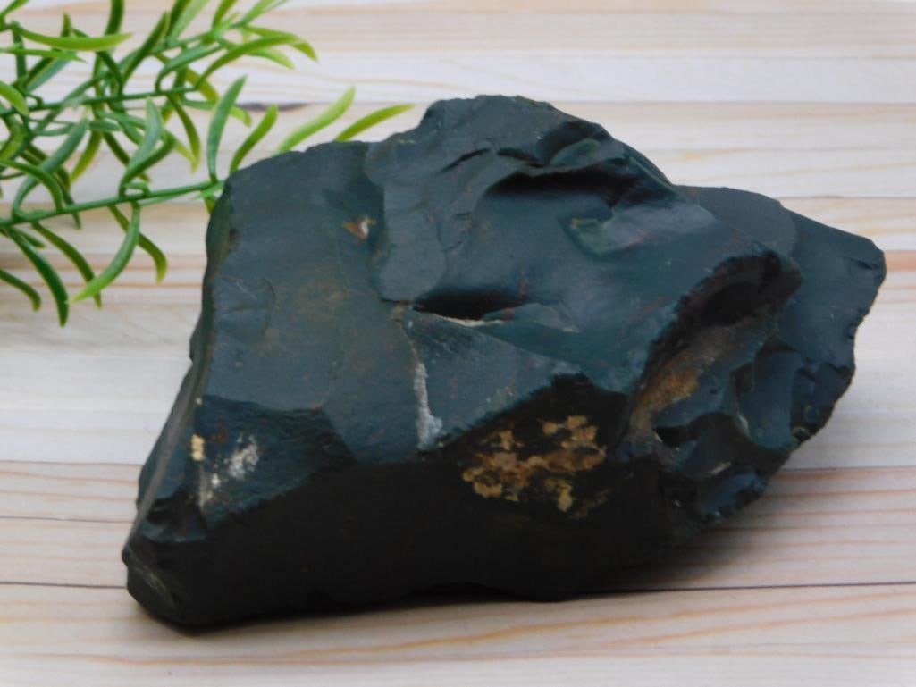 BLOODSTONE ROCK STONE LAPIDARY SPECIMEN: BLOODSTONE ROCK STONE LAPIDARY SPECIMEN