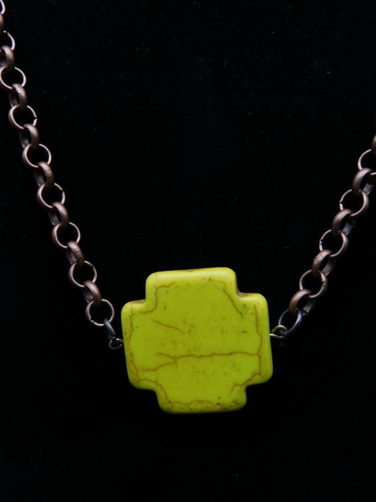 STONE PENDANT ON CHAIN NECKLACE ROCK STONE LAPIDARY SPECIMEN: STONE PENDANT ON CHAIN NECKLACE ROCK STONE LAPIDARY SPECIMEN