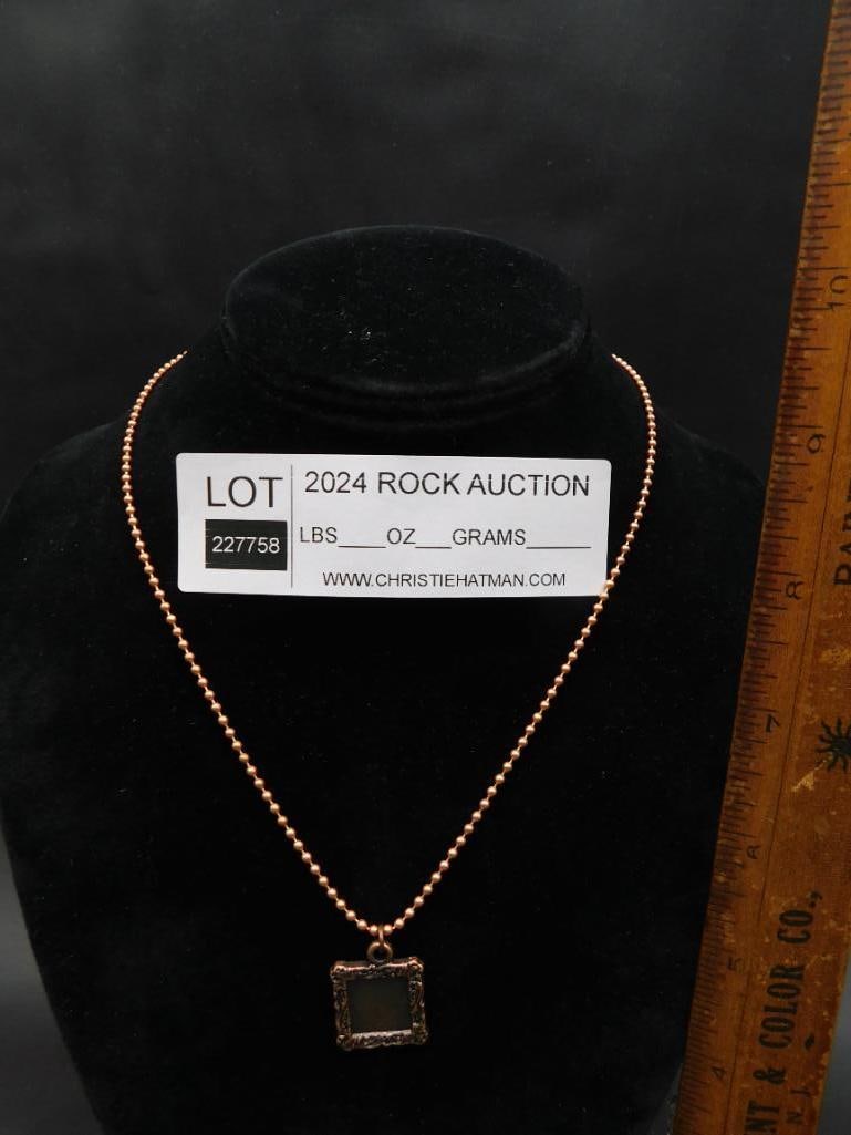 FRAME PENDANT ON CHAIN NECKLACE - 3